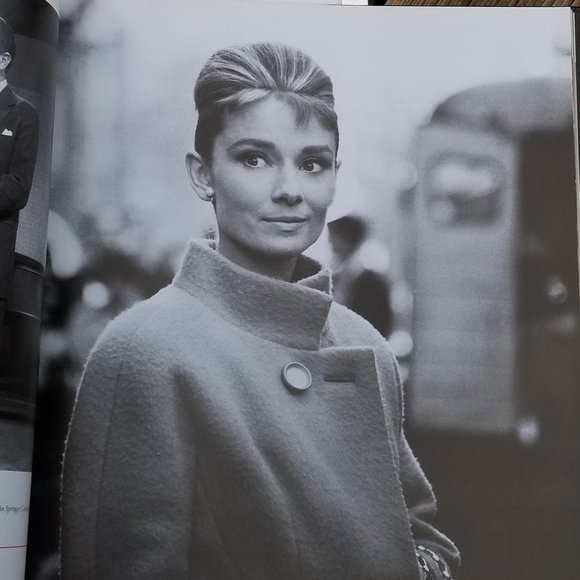 Audrey Hepburn In Words & Pictures  EUC - Picture 4 of 8